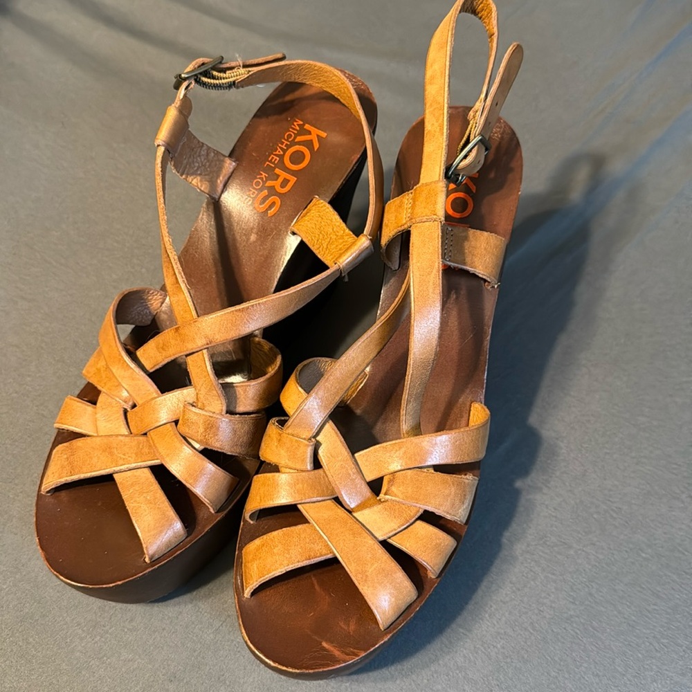 Michael Kors Size 8 - wedges